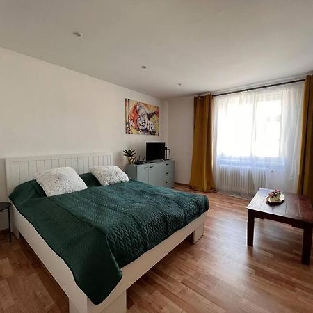 Apartman Centrum Sturka Martin Esterno foto